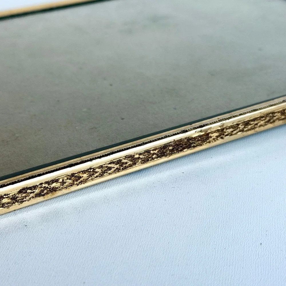 Vintage Picture Frame Unisex 8x10 Gold‎ Traditional Ornate Metal Edge